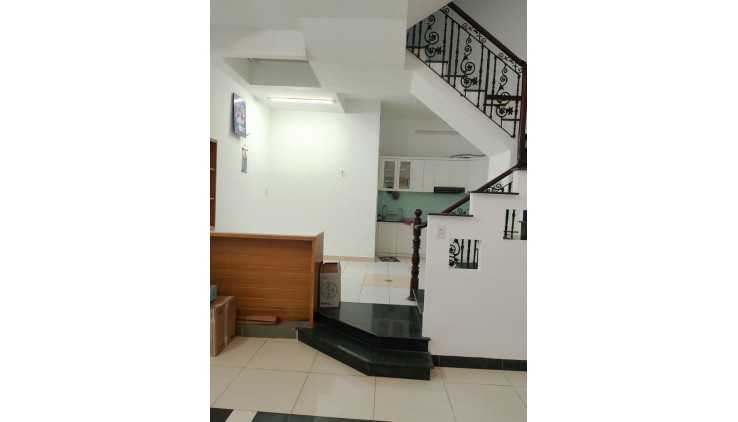 BÁN NHÀ PHÚ NHUẬN HXH 60M2 5 TẦNG NGANG 5M SỔ VUÔNG 5 PN HẺM THÔNG PHAN XÍCH LONG HIẾM 10.5 TỶ.